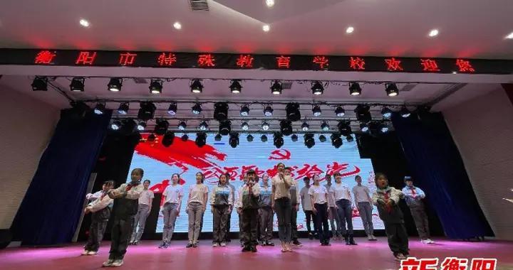 中法合作话剧《悲惨世界》在京首演